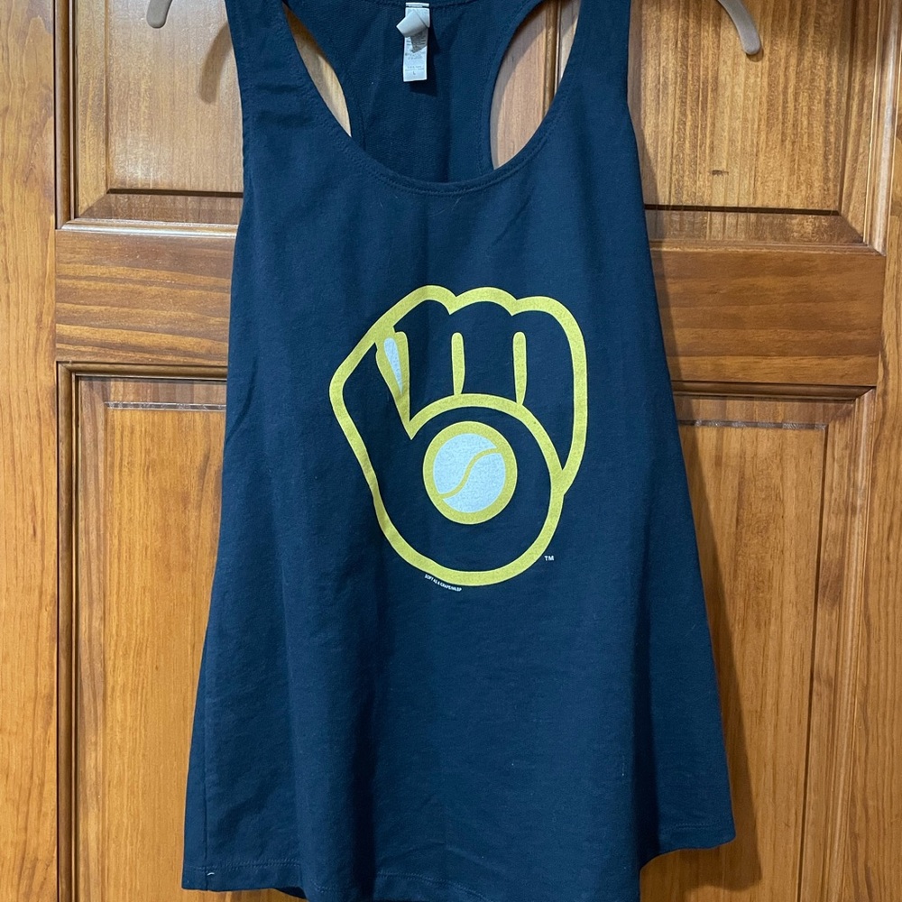 NWT Milwaukee Brewers tank